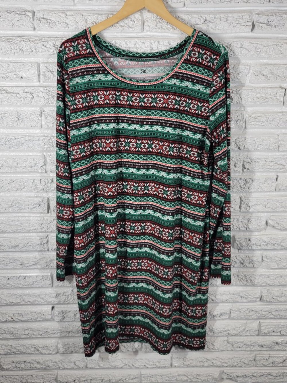 SO Christmas Nightgown 1X Plus Red Green Plaid Holiday Sleepwear NOV159E